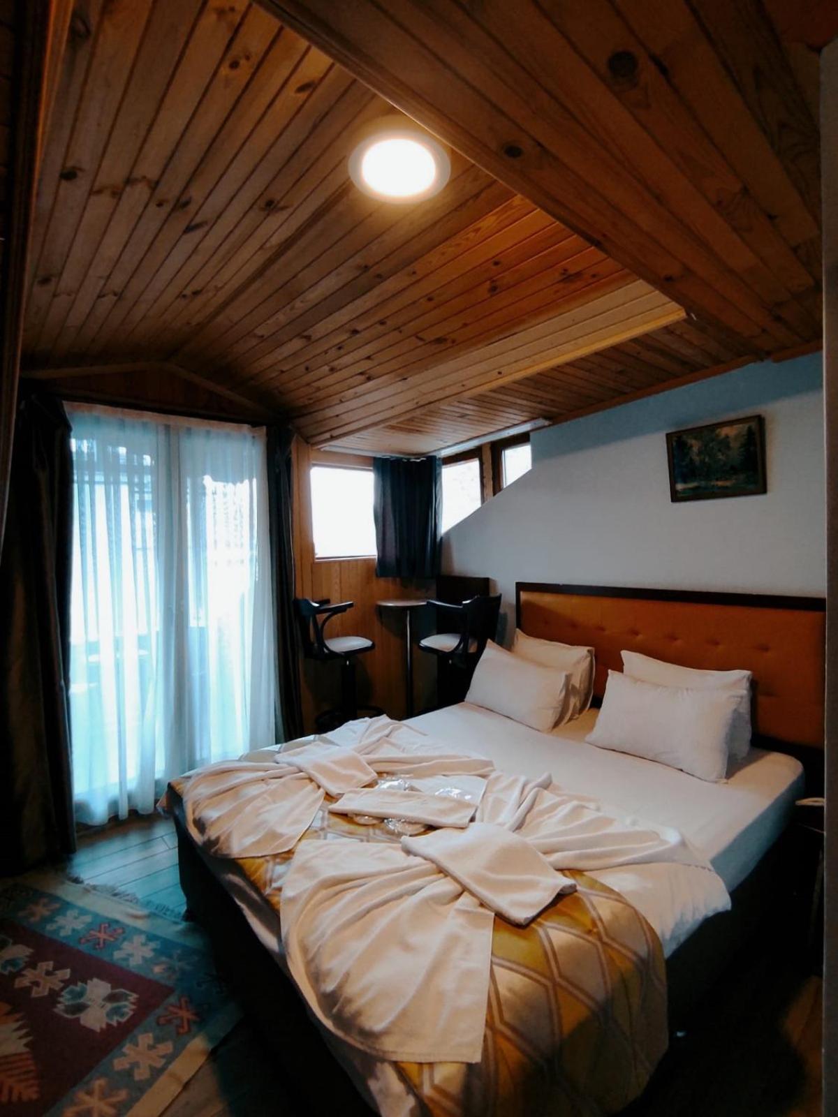 Hill River Hotel Agva  Exteriér fotografie